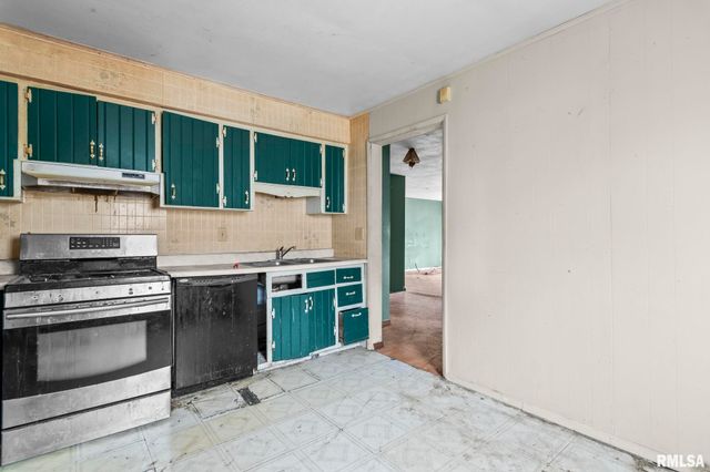 1124 N STEPHENS Avenue, Springfield, IL 62702