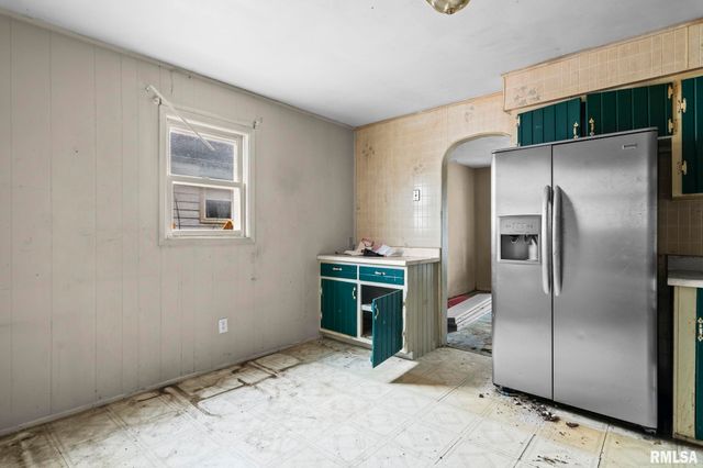 1124 N STEPHENS Avenue, Springfield, IL 62702