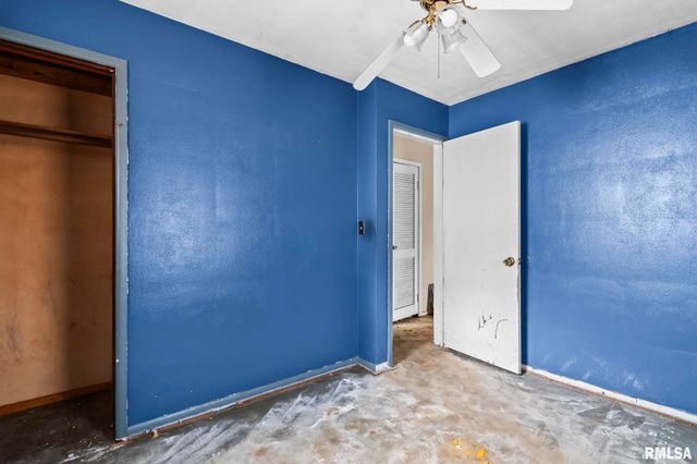 1124 N STEPHENS Avenue, Springfield, IL 62702