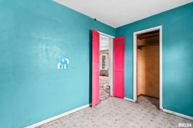 1124 N STEPHENS Avenue, Springfield, IL 62702