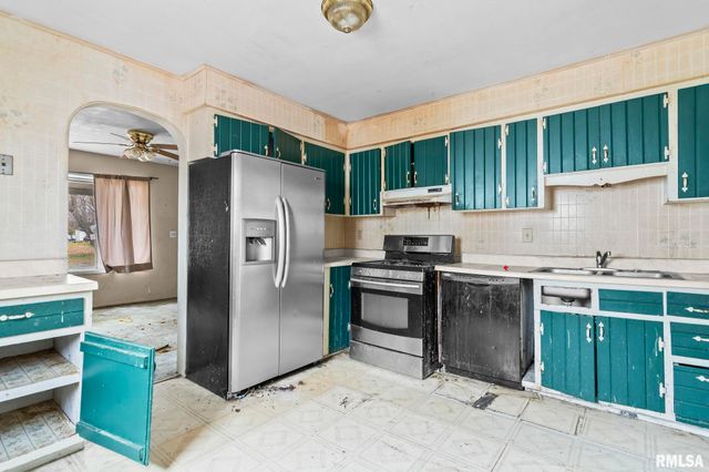 1124 N STEPHENS Avenue, Springfield, IL 62702