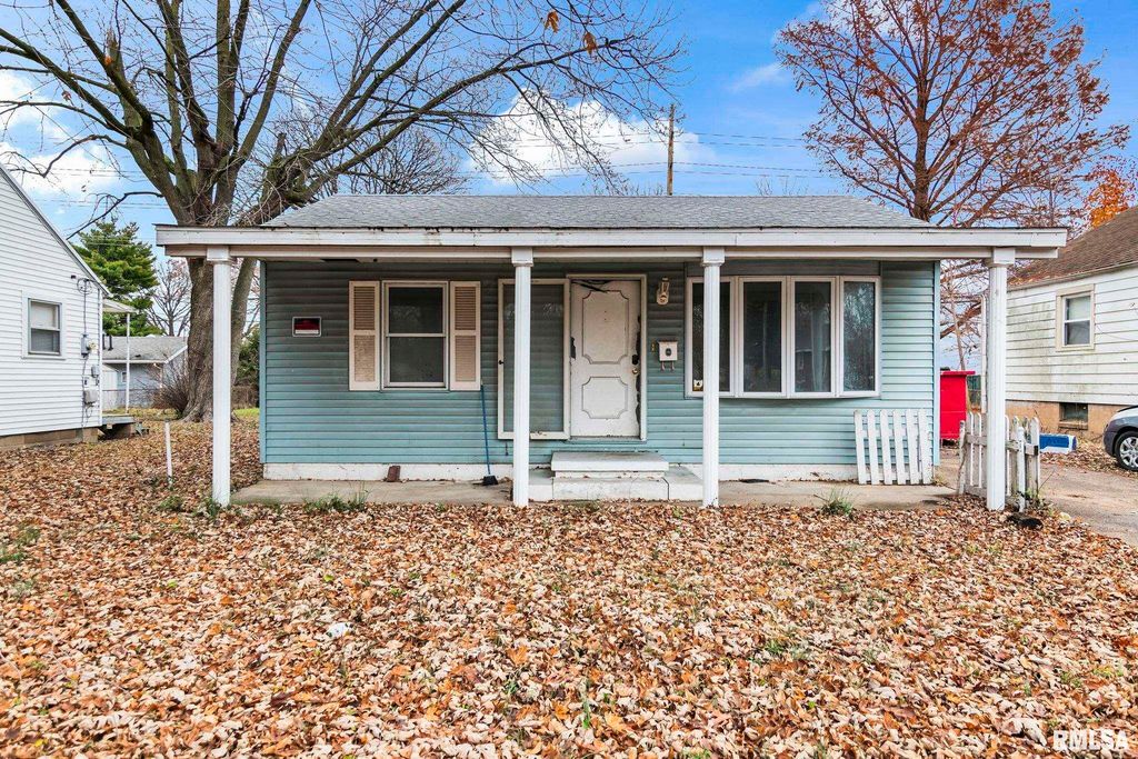 1124 N STEPHENS Avenue, Springfield, IL 62702