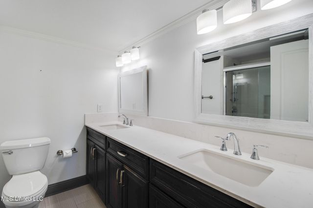 520 Beach Boulevard, 205, Biloxi, MS 39530