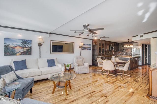 520 Beach Boulevard, 205, Biloxi, MS 39530