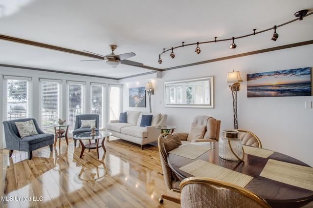 520 Beach Boulevard, 205, Biloxi, MS 39530