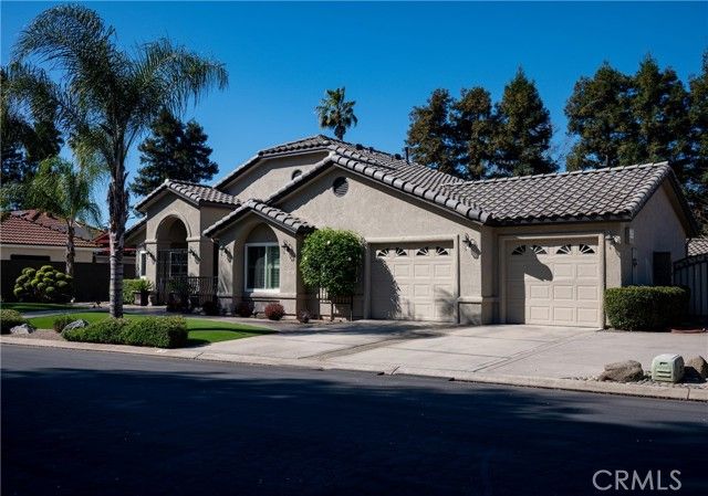 3 West Loop, Madera, CA 93637