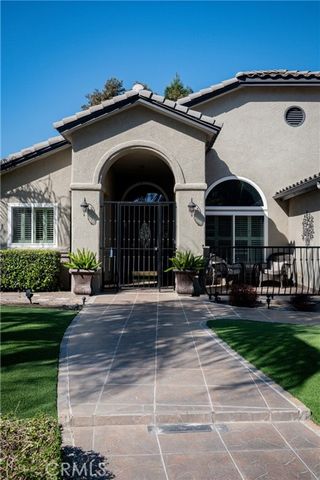 3 West Loop, Madera, CA 93637