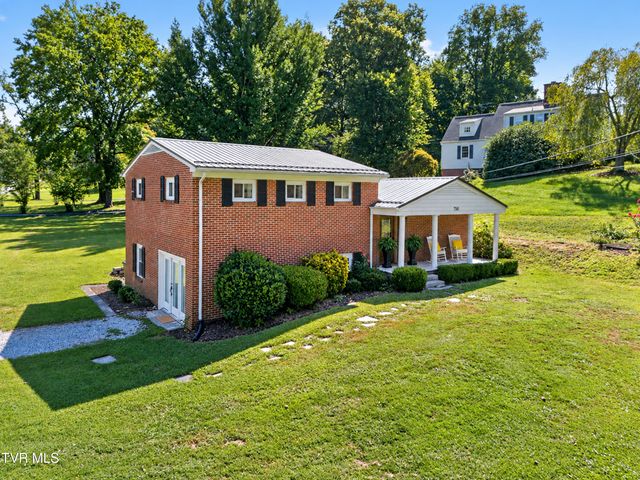 750 Fox Meadow Lane, Bristol, VA 24201