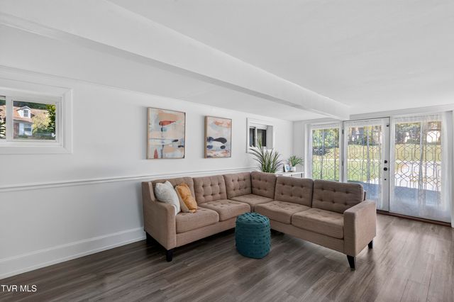 750 Fox Meadow Lane, Bristol, VA 24201