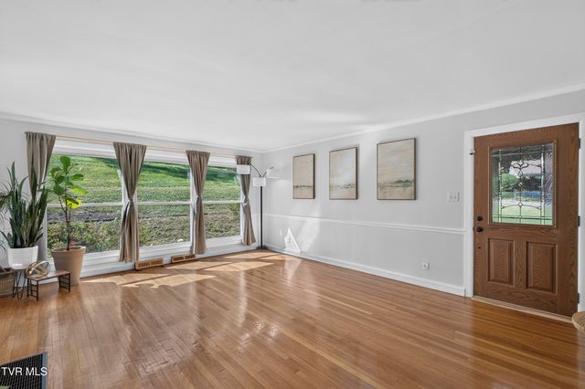 750 Fox Meadow Lane, Bristol, VA 24201
