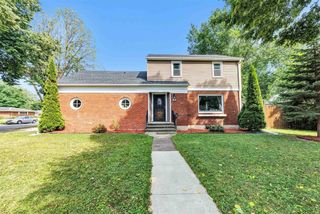 1103 S BAIRD STREET, Green Bay, WI 54301