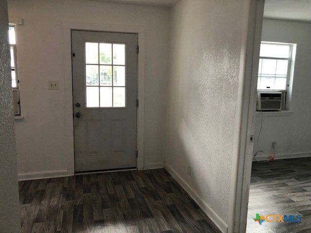 702 San Antonio Avenue 3, Seguin, TX 78155