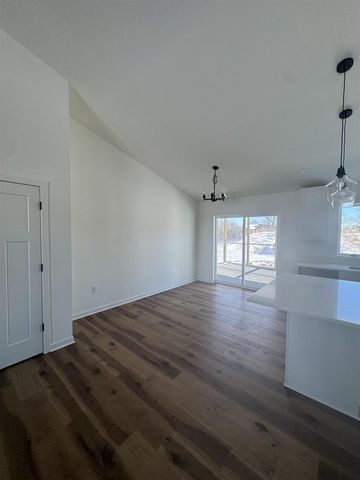 280 Santa Maria Drive, Arlington, WI 53911