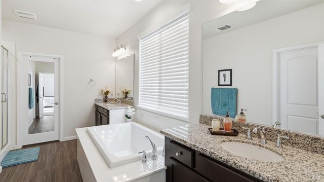 1401 Spur Ln, Fairfield, CA 94533