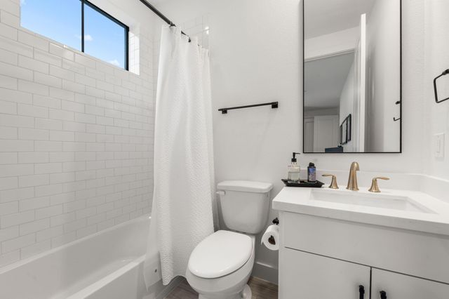 1721 Utah Street A, Houston, TX 77007