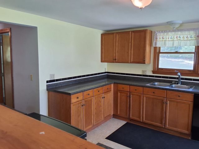 92 Concord Street, Belmont, NH 03220