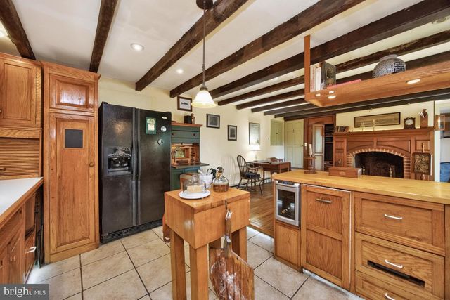 245 ZIEBER RD, Spring City, PA 19475