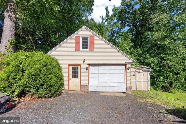 245 ZIEBER RD, Spring City, PA 19475