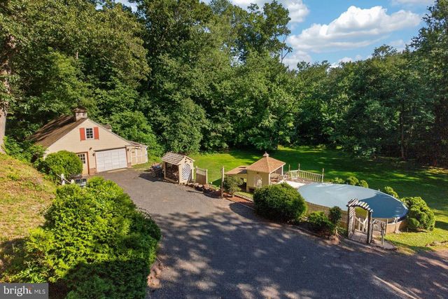 245 ZIEBER RD, Spring City, PA 19475
