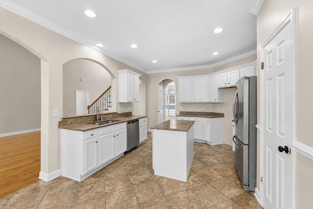 604 Summerbreeze Ln, Antioch, TN 37013