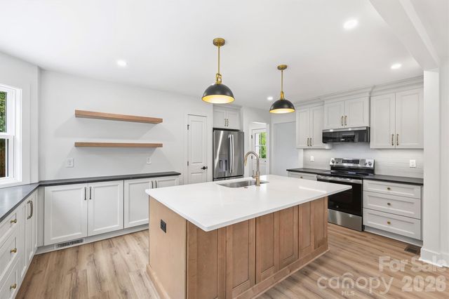 8029 Tifton Road, Charlotte, NC 28226