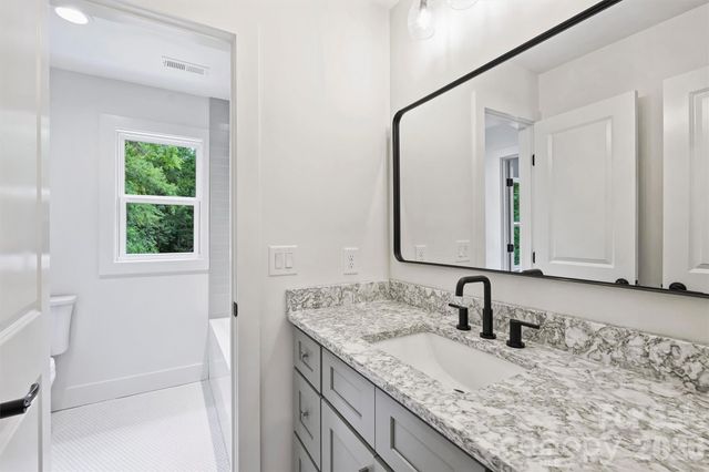 8029 Tifton Road, Charlotte, NC 28226