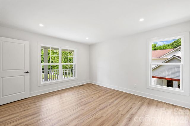 8029 Tifton Road, Charlotte, NC 28226