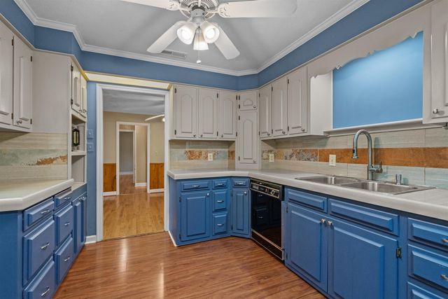 206 Magrath Ave., Conway, SC 29526