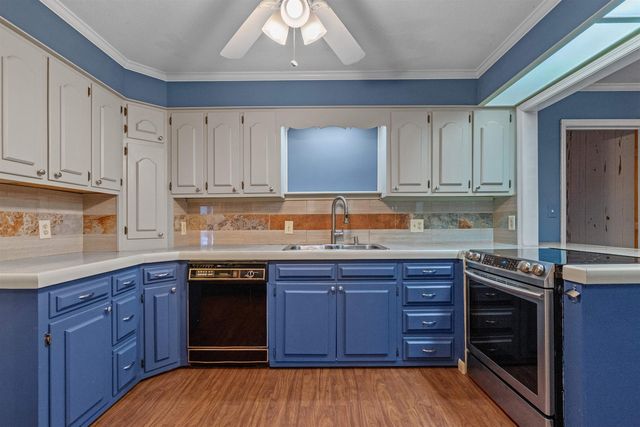 206 Magrath Ave., Conway, SC 29526