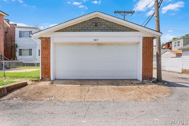 3617 Wilmington Avenue, St Louis, MO 63116