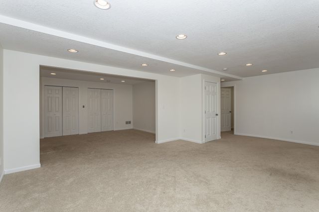 773 SE Willow Brook Court, Waukee, IA 50263