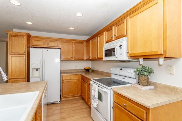 773 SE Willow Brook Court, Waukee, IA 50263