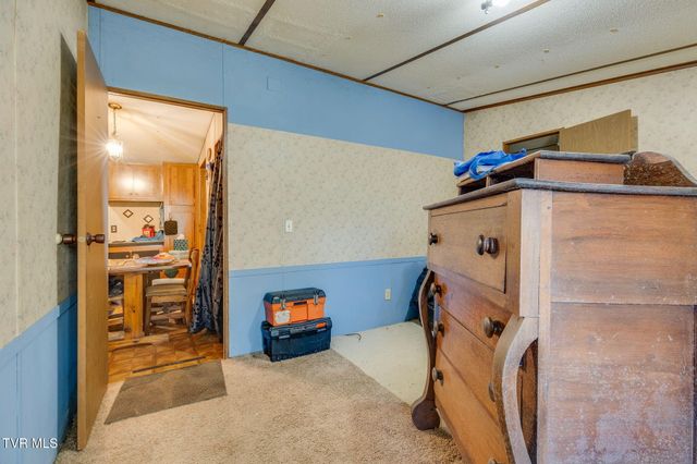 123 Starlight Drive, Elizabethton, TN 37643