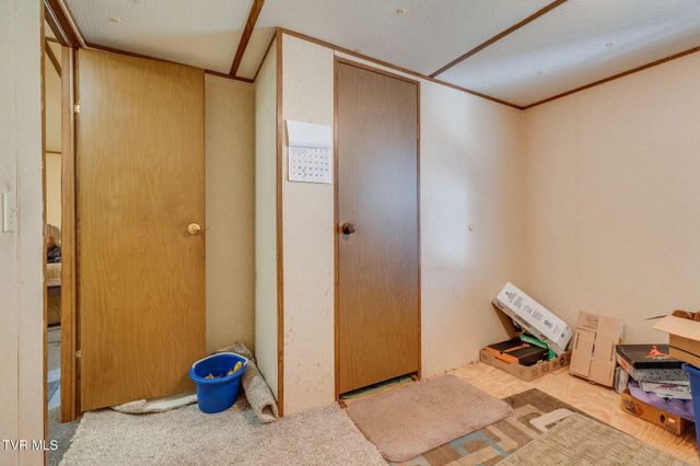 123 Starlight Drive, Elizabethton, TN 37643