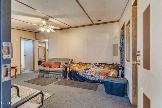 123 Starlight Drive, Elizabethton, TN 37643