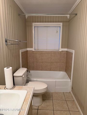 2304 Louisiana Drive, New Iberia, LA 70560