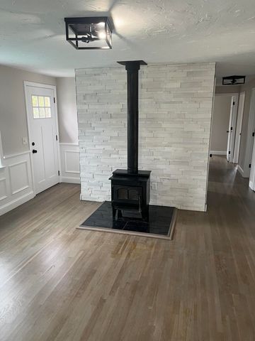 53 Woodland Avenue, Mashpee, MA 02649