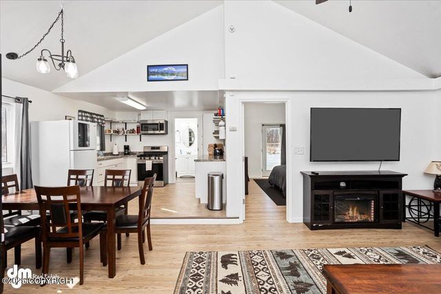 14890 N Willow Station Road, Willow, AK 99688