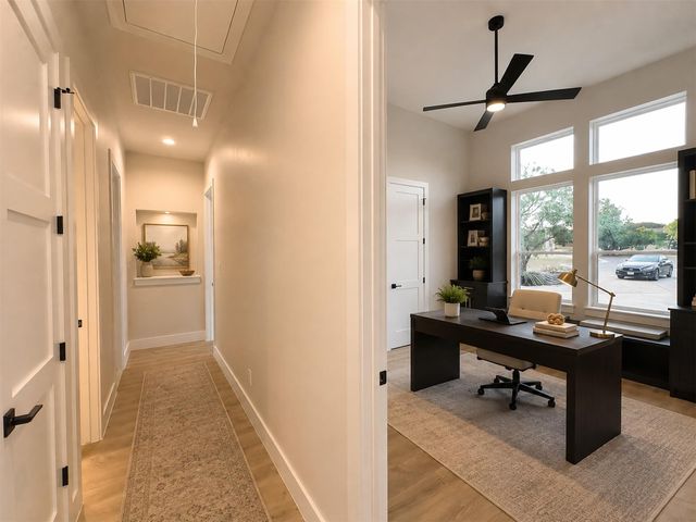 107 Fox Fur, Horseshoe Bay, TX 78657
