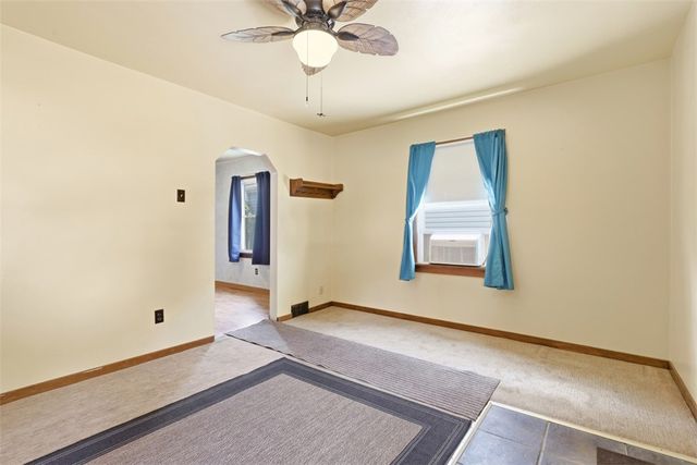 613 Aylesworth Ave, Collier Twp, PA 15017