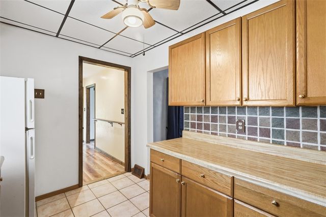 613 Aylesworth Ave, Collier Twp, PA 15017