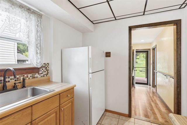 613 Aylesworth Ave, Collier Twp, PA 15017