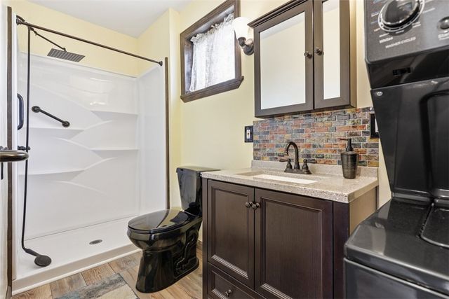 613 Aylesworth Ave, Collier Twp, PA 15017