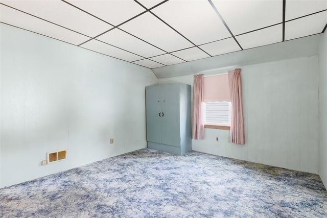 613 Aylesworth Ave, Collier Twp, PA 15017