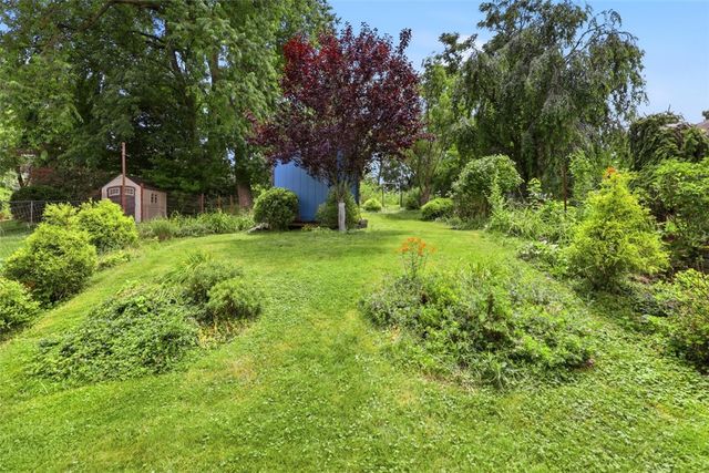 613 Aylesworth Ave, Collier Twp, PA 15017