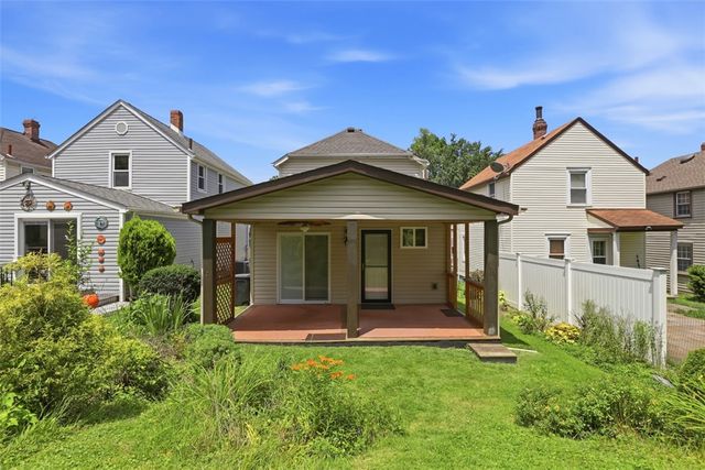 613 Aylesworth Ave, Collier Twp, PA 15017