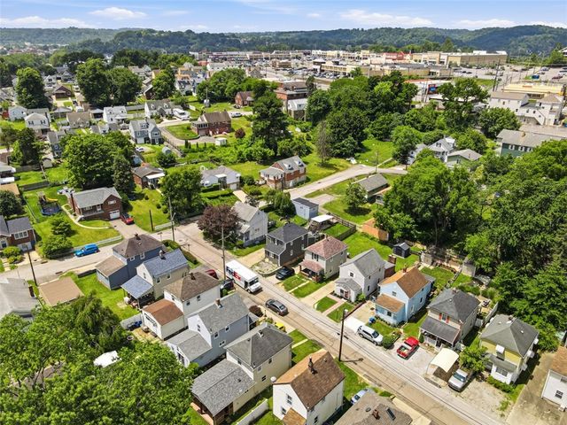 613 Aylesworth Ave, Collier Twp, PA 15017