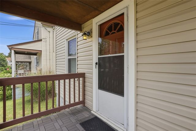 613 Aylesworth Ave, Collier Twp, PA 15017