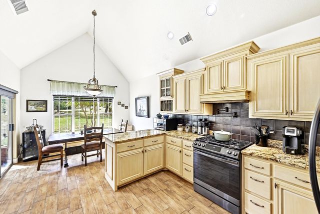 225 Blue Water CV, Wimberley, TX 78676