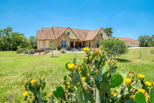 225 Blue Water CV, Wimberley, TX 78676